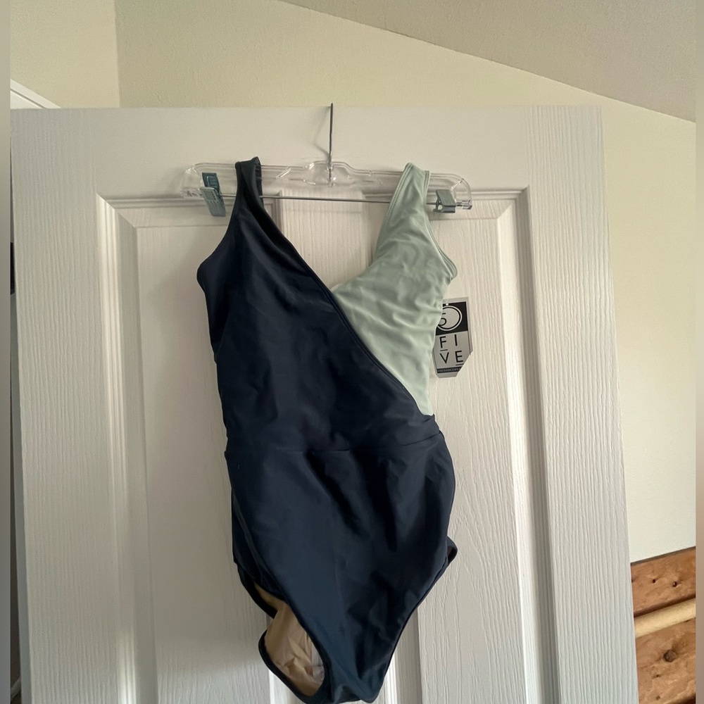 5 dancewear leotard